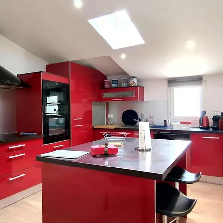 Holiday home En Rouge Et Blanc Yourhosthelper *