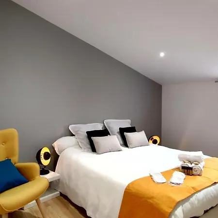 En Rouge Et Blanc Yourhosthelper Holiday home *